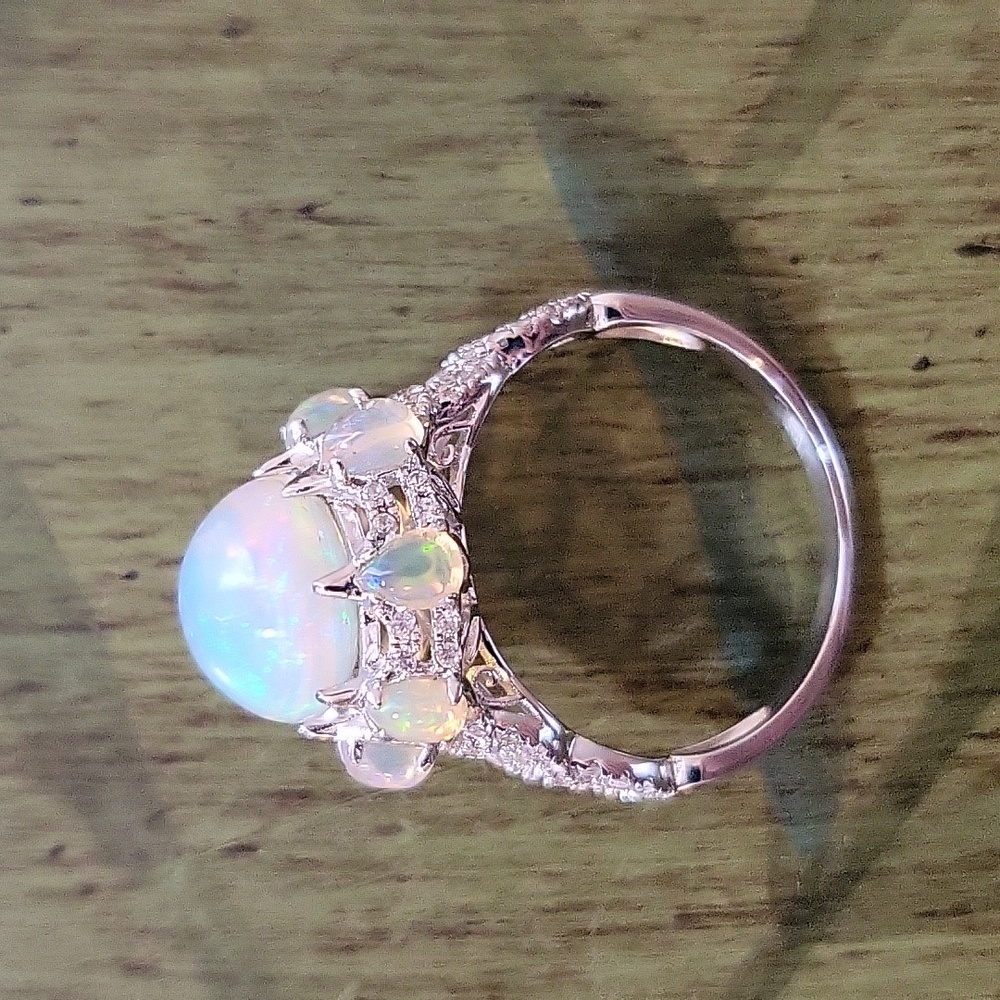 MAGNIFICENT OPAL RING - Picture 2 of 9